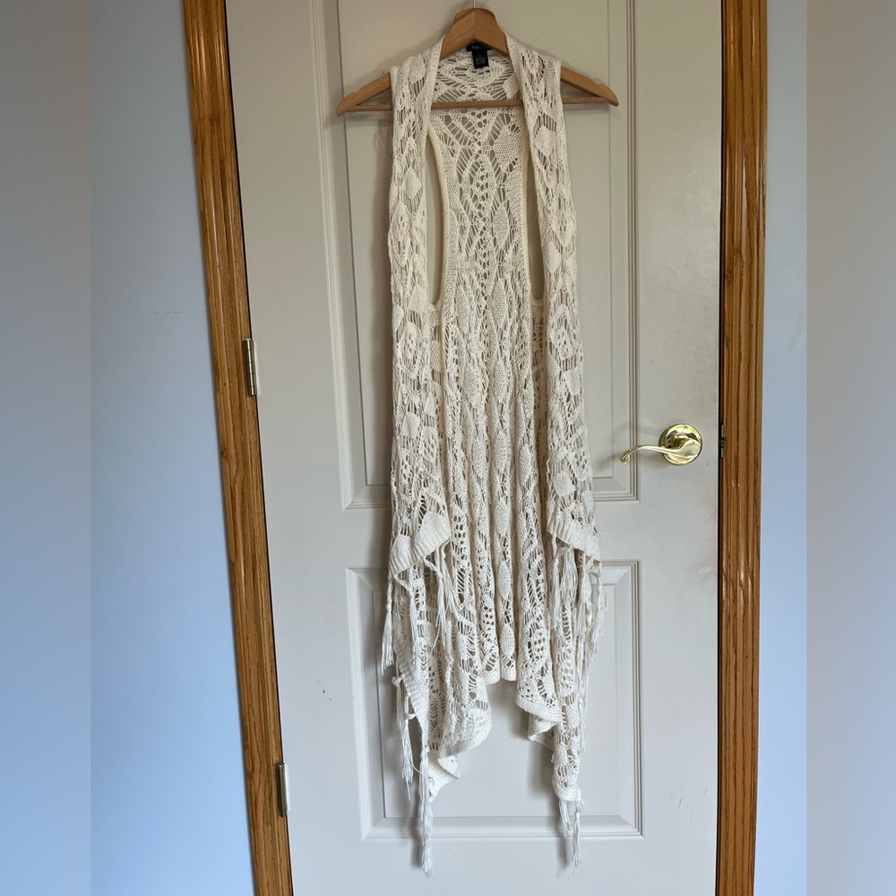 Rue21 Boho Crochet Fringe Sleeveless Crochet Long Vest Cardigan Bohemian 1 Size